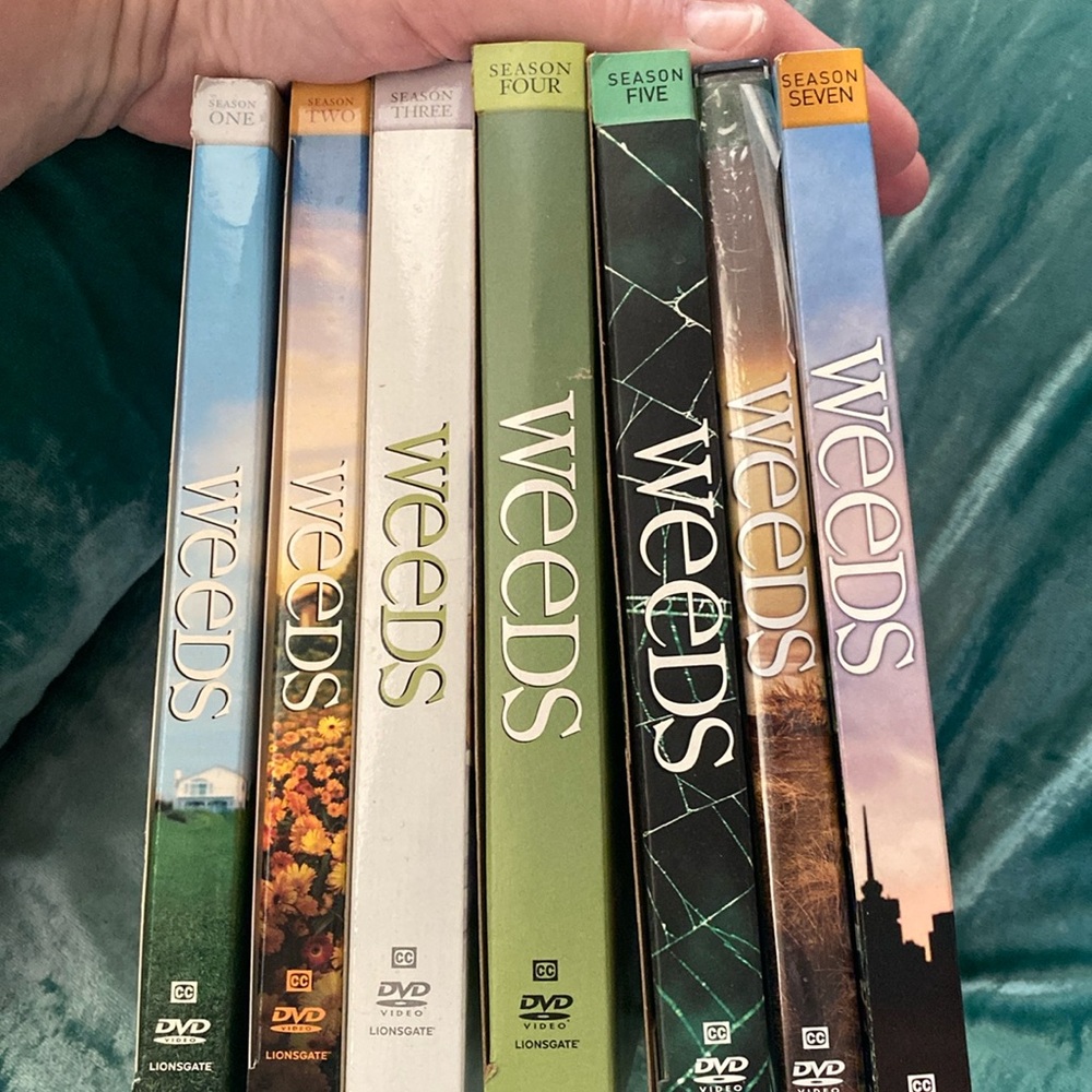 Weeds season one to seven, great condition all there. Downsizing dvd collection